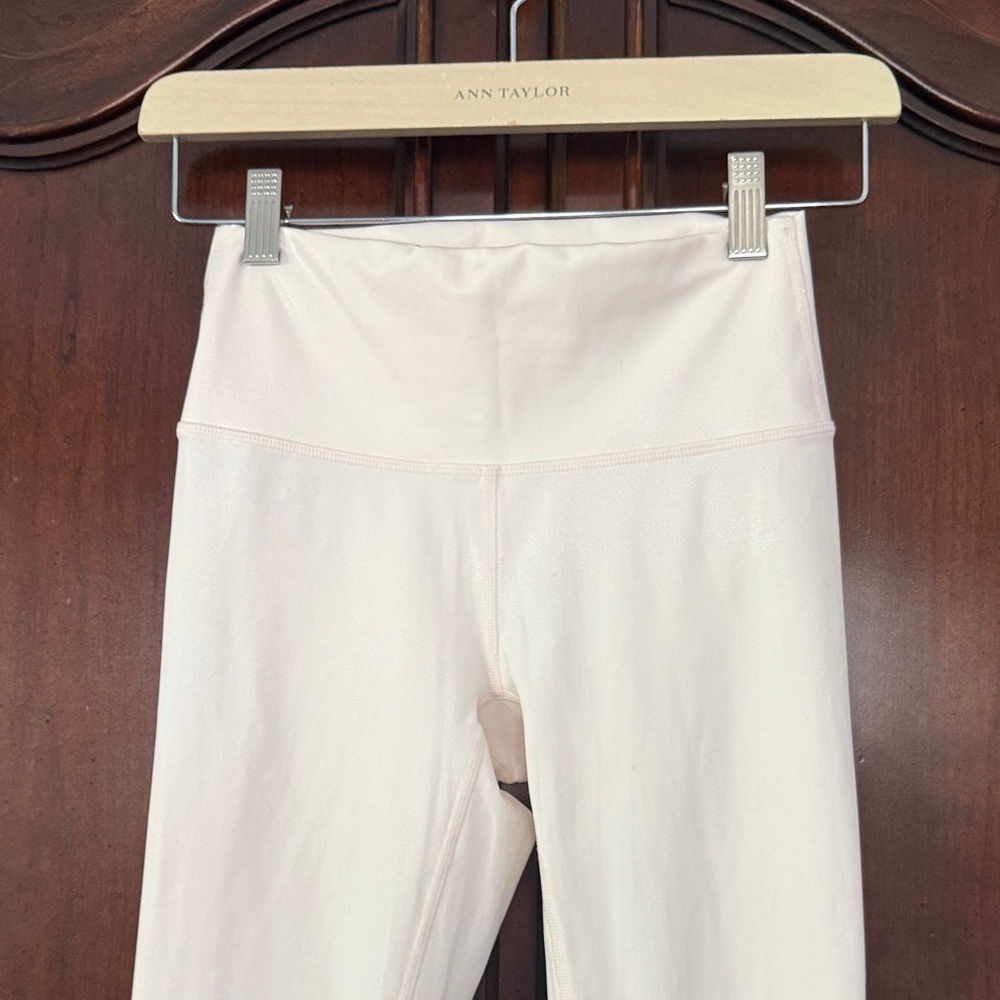 Fabletics Light Pink High Waisted Leggings XS Shimmer Activewear - Picture 5 of 5